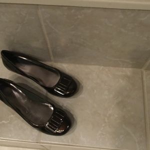 Women’s shoes